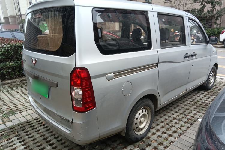 Used Wuling Rongguang V 2015 1.2L Practical Model Rear Right 45 Deg