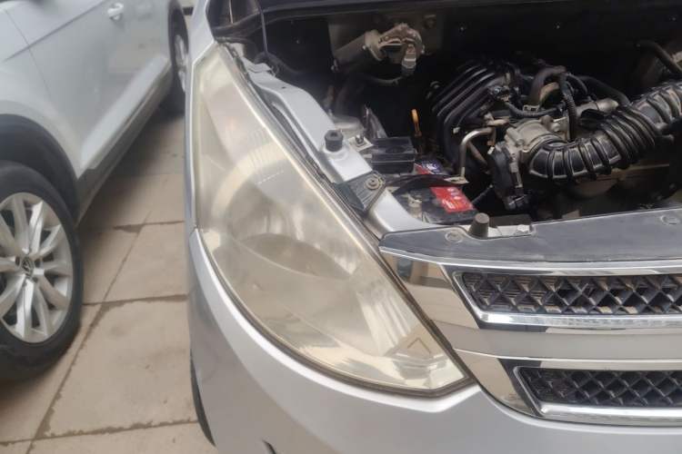 Used Wuling Rongguang V 2015 1.2L Practical Model Right Front Headlight
