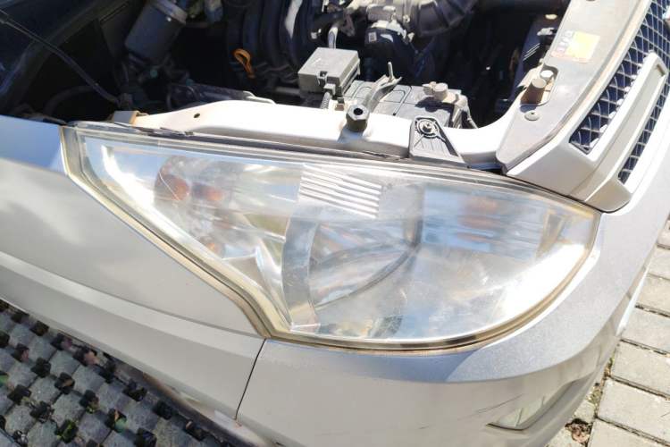 Used Wuling Rongguang V 2015 1.2L Practical Model Right Front Headlight