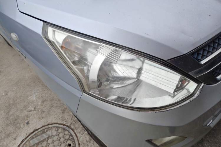 Used Wuling Rongguang V 2015 1.5L Base Version Right Front Headlight