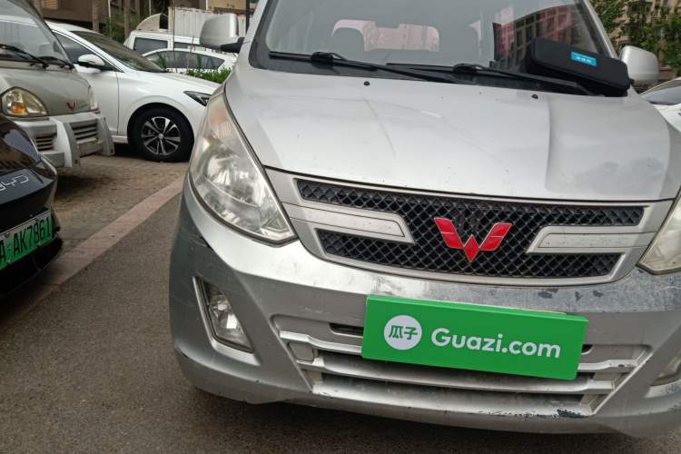 Used Wuling Rongguang V 2015 1.2L Base Version Right Front Headlight