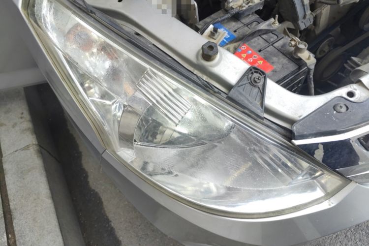 Used Wuling Rongguang V 2015 1.2L Base Version Right Front Headlight