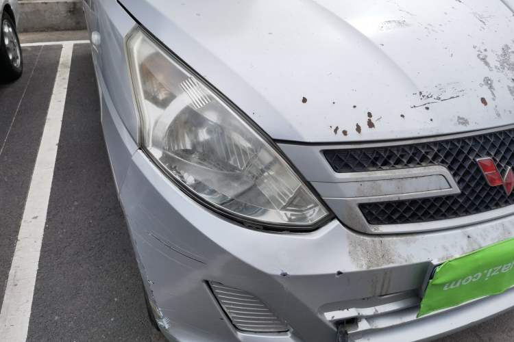 Used Wuling Rongguang V 2015 1.2L Practical Model Right Front Headlight
