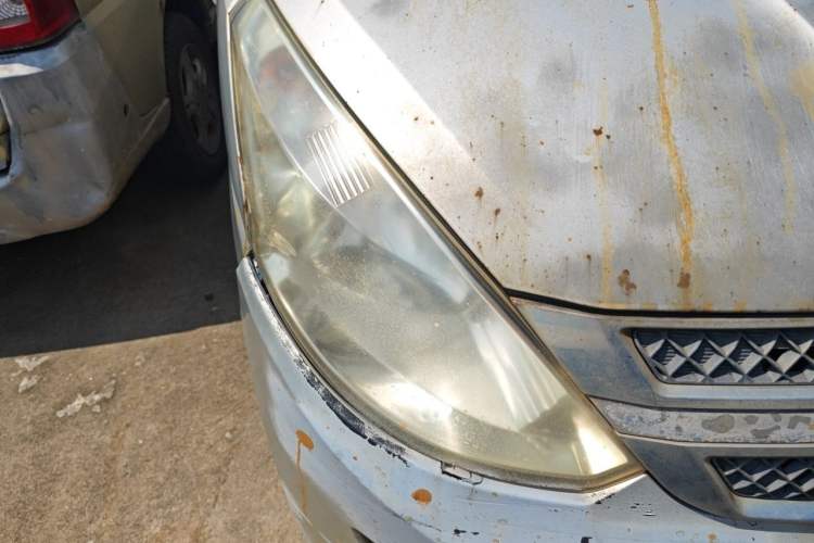 Used Wuling Rongguang V 2015 1.2L Standard Version Right Front Headlight