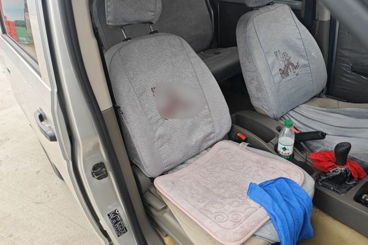 Used Wuling Rongguang V 2015 1.2L Practical Model Right Front Seat