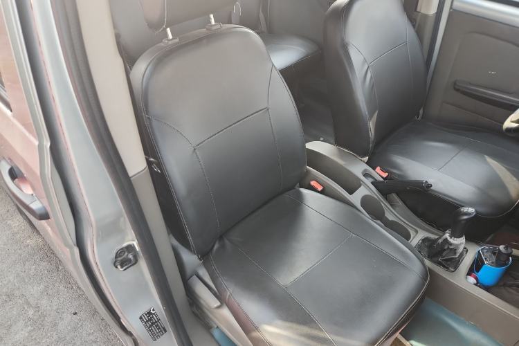Used Wuling Rongguang V 2015 1.2L Practical Model Right Front Seat