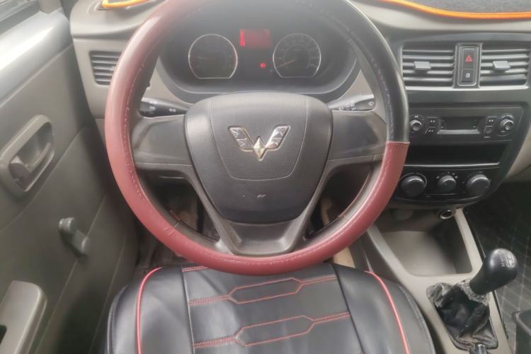 Used Wuling Rongguang V 2015 1.2L Practical Model Steering Wheel