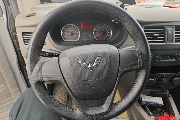 Used Wuling Rongguang V 2015 1.2L Practical Model Steering Wheel