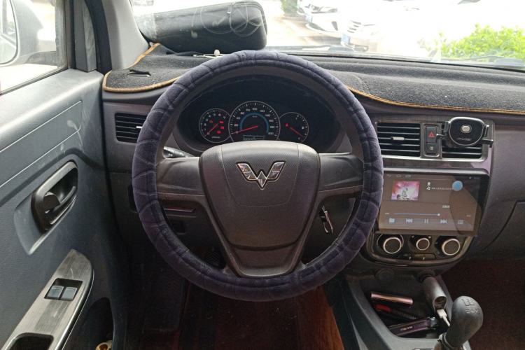 Used Wuling Rongguang V 2015 1.2L Base Version Steering Wheel
