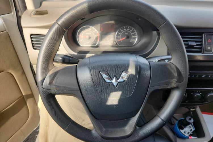 Used Wuling Rongguang V 2015 1.2L Practical Model Steering Wheel