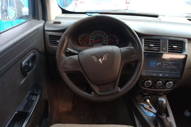 Used Wuling Rongguang V 2015 1.5L Base Version Steering Wheel
