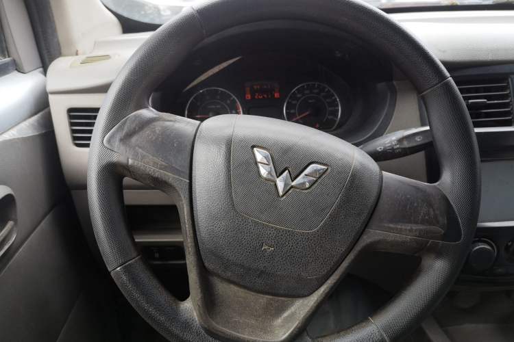 Used Wuling Rongguang V 2015 1.2L Practical Model Steering Wheel