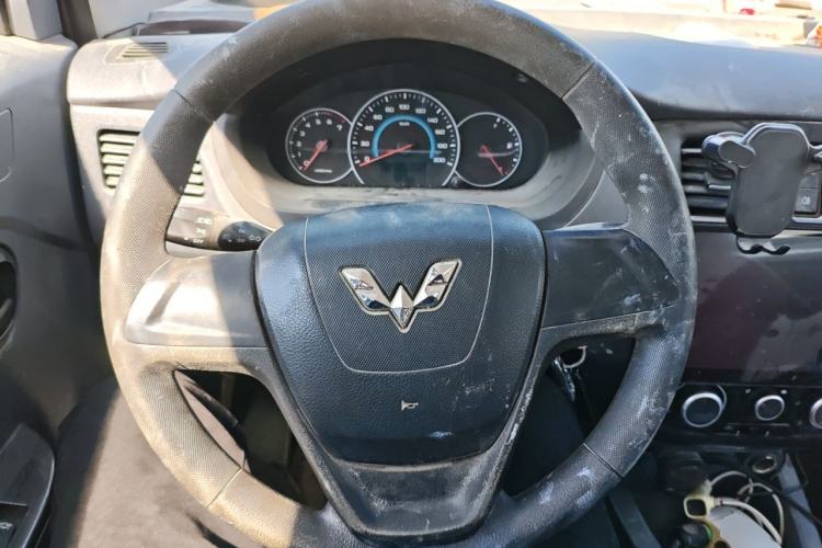 Used Wuling Rongguang V 2015 1.5L Base Version Steering Wheel