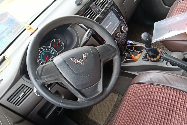 Used Wuling Rongguang V 2015 1.5L Standard Version Steering Wheel