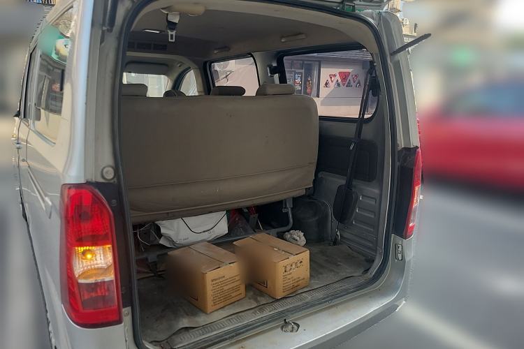 Used Wuling Rongguang V 2015 1.2L Standard Version Trunk