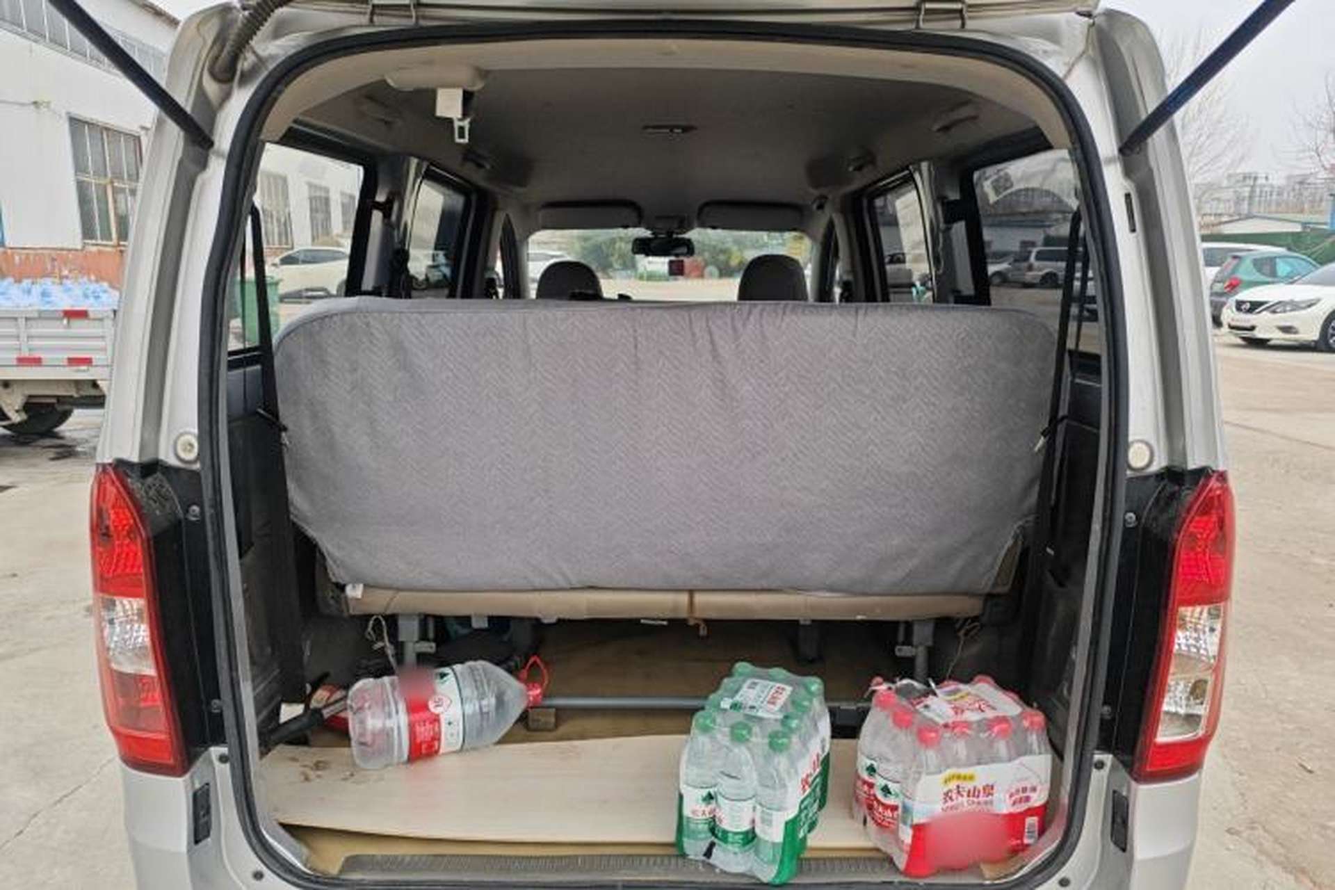 Used Wuling Rongguang V 2015 1.2L Practical Model Trunk