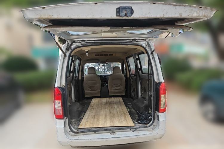 Used Wuling Rongguang V 2015 1.2L Base Version Trunk