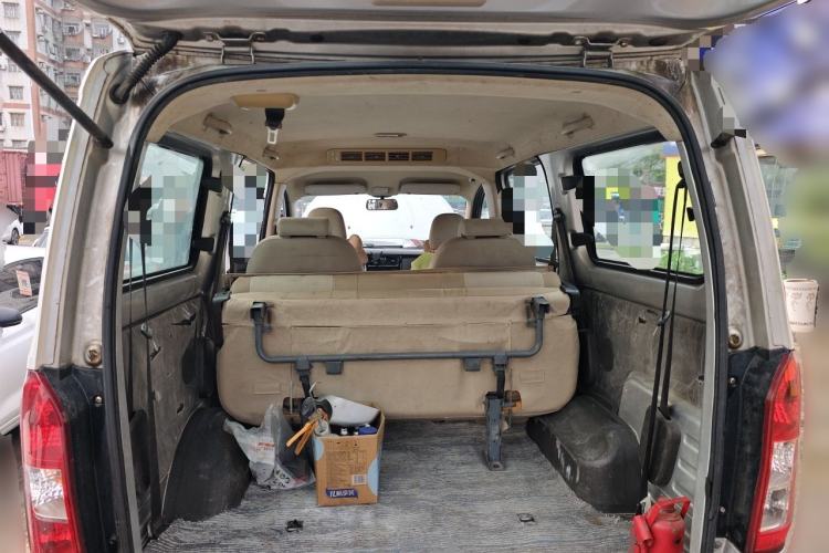 Used Wuling Rongguang V 2015 1.5L Standard Version Trunk