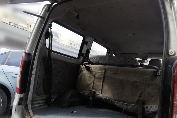 Used Wuling Rongguang V 2015 1.2L Practical Model Trunk