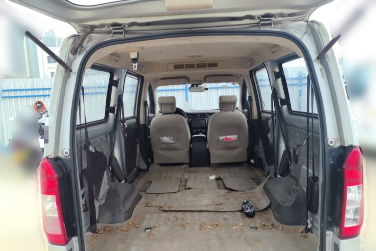Used Wuling Rongguang V 2015 1.2L Base Version Trunk