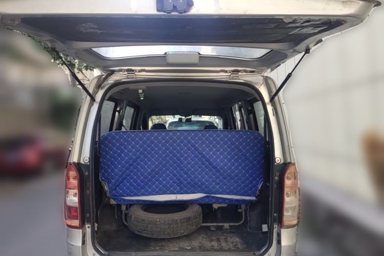 Used Wuling Rongguang V 2015 1.5L Base Version Trunk