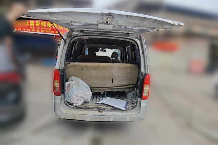 Used Wuling Rongguang V 2015 1.2L Practical Model Trunk