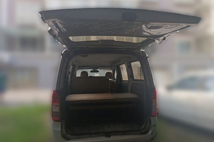 Used Wuling Rongguang V 2015 1.2L Base Version Trunk