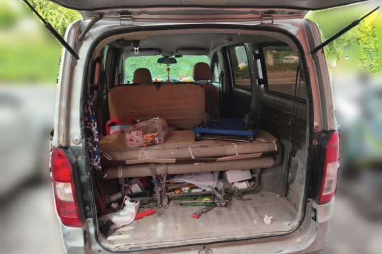 Used Wuling Rongguang V 2015 1.5L Base Version Trunk