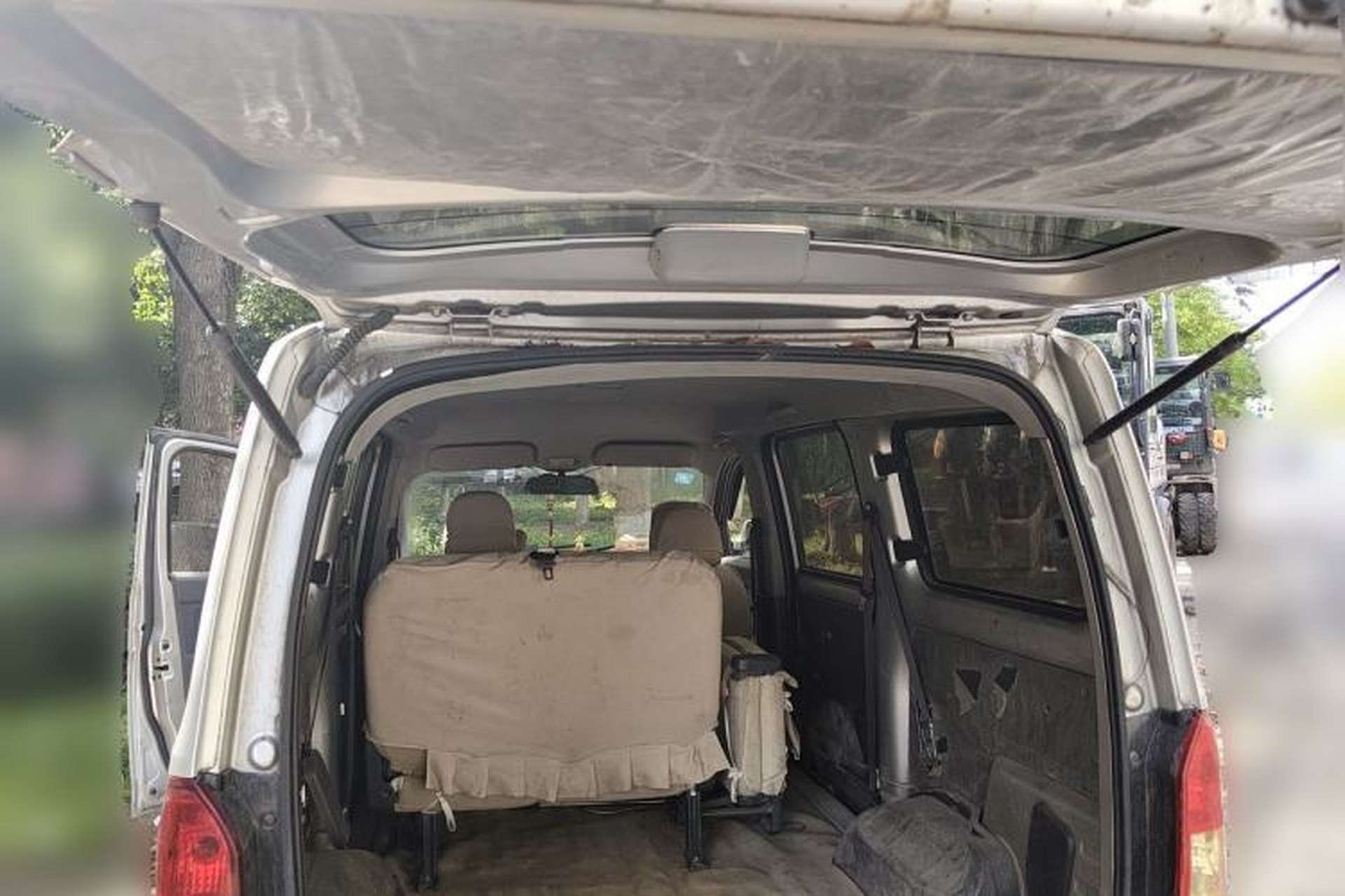 Used Wuling Rongguang V 2015 1.5L Base Version Trunk