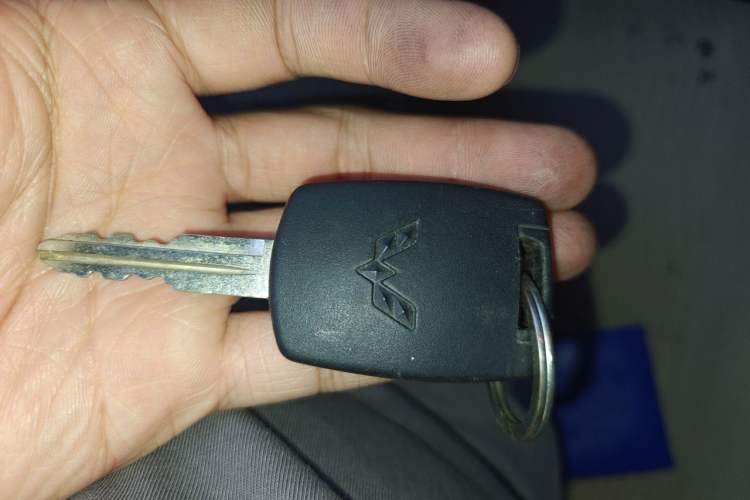 Used Wuling Rongguang V 2015 1.5L Standard Version Vehicle Key