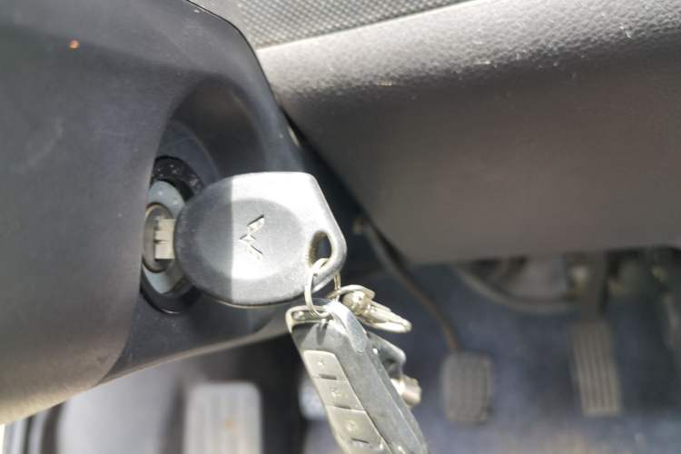 Used Wuling Rongguang V 2015 1.2L Base Version Vehicle Key