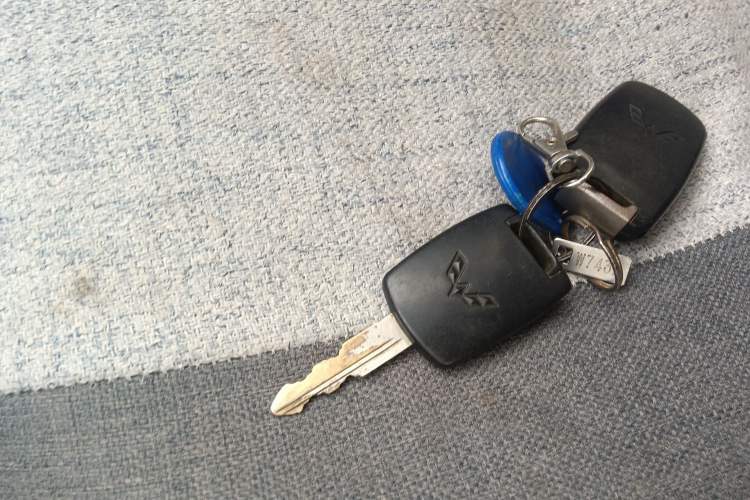 Used Wuling Rongguang V 2015 1.2L Practical Model Vehicle Key