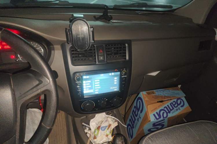 Used Wuling Rongguang V 2015 1.5L Practical Version Audio And AC Panel