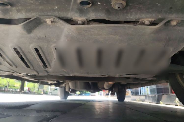 Used Wuling Rongguang V 2015 1.5L Standard Version Chassis Front