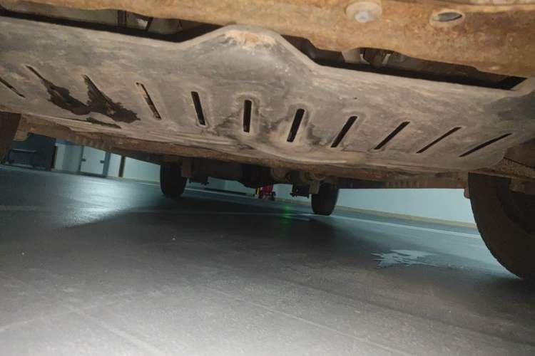 Used Wuling Rongguang V 2015 1.5L Practical Version Chassis Front