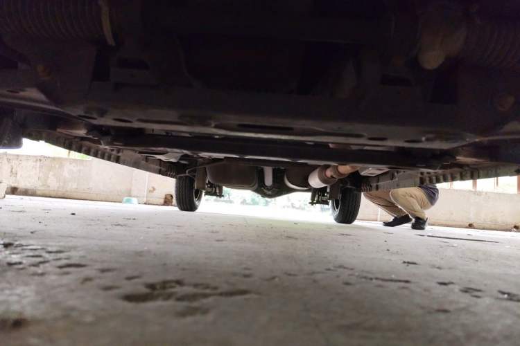 Used Wuling Rongguang V 2015 1.5L Practical Version Chassis Front