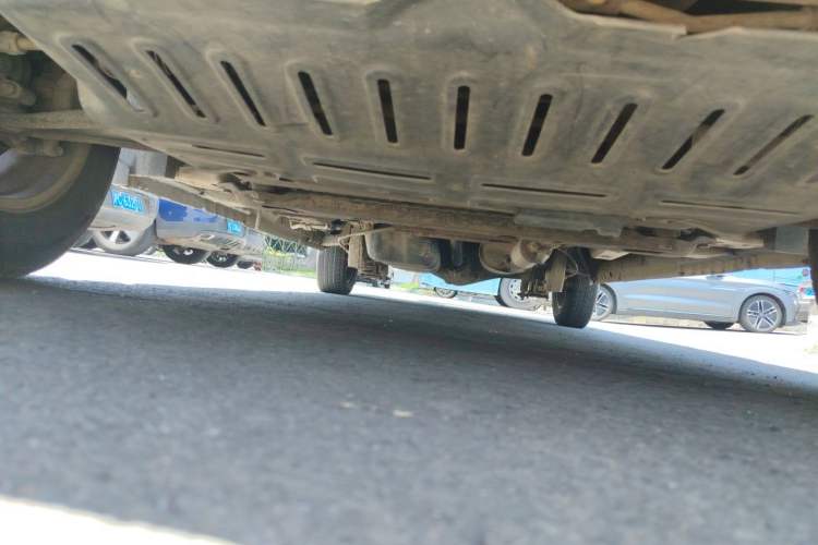 Used Wuling Rongguang V 2015 1.5L Base Version Chassis Front