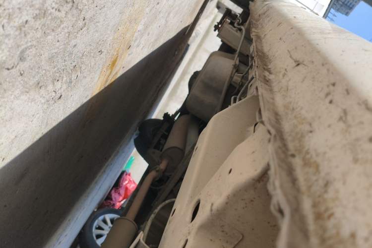 Used Wuling Rongguang V 2015 1.2L Practical Model Chassis Front Right