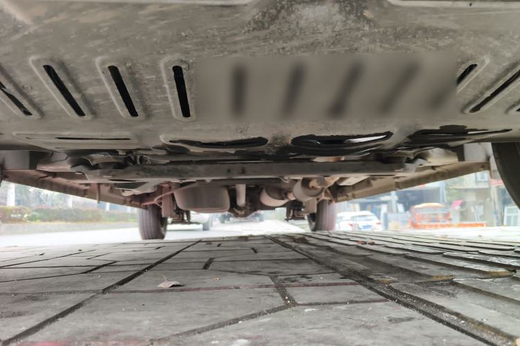 Used Wuling Rongguang V 2015 1.2L Standard Version Chassis Front