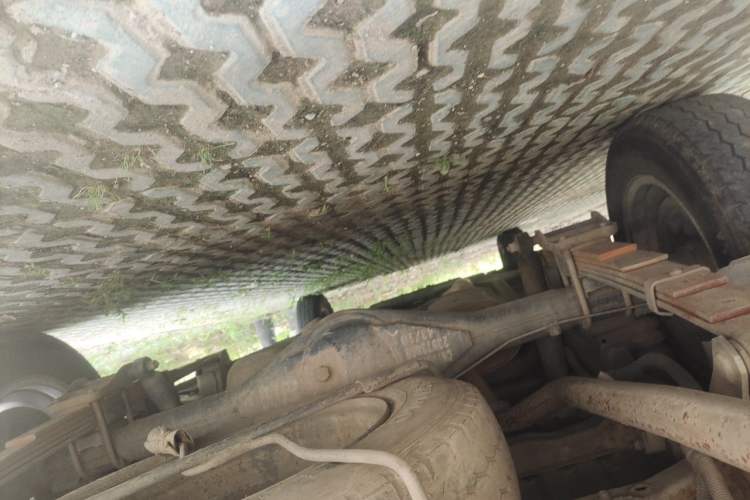 Used Wuling Rongguang V 2015 1.5L Practical Version Chassis Rear