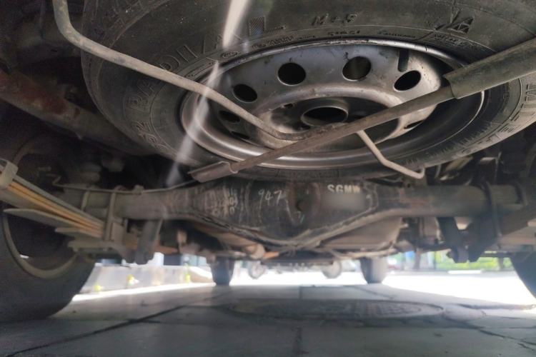 Used Wuling Rongguang V 2015 1.5L Standard Version Chassis Rear