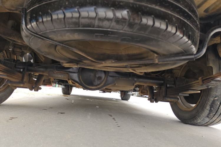 Used Wuling Rongguang V 2015 1.2L Standard Version Chassis Rear