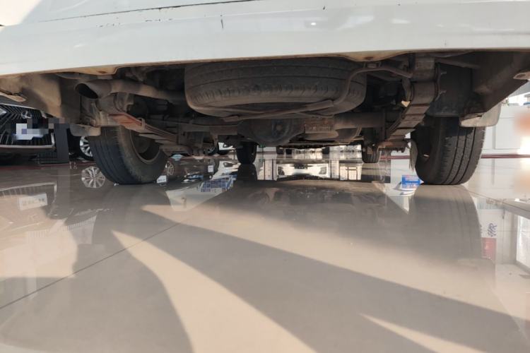 Used Wuling Rongguang V 2015 1.2L Standard Version Chassis Rear