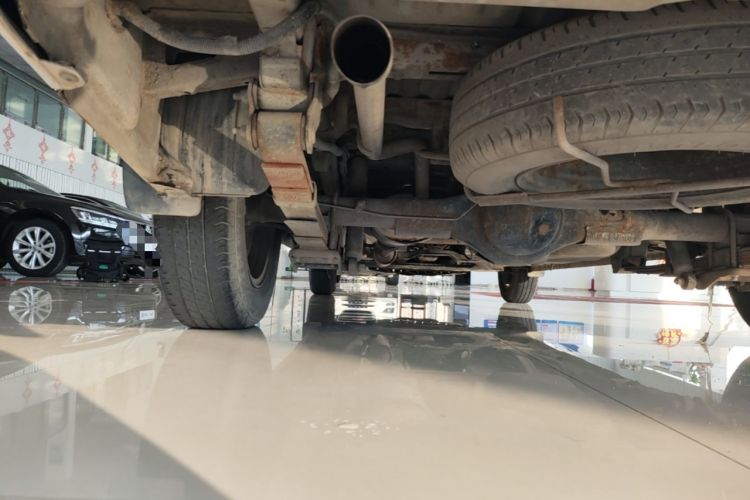 Used Wuling Rongguang V 2015 1.2L Standard Version Chassis Rear Left