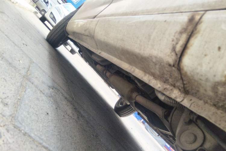 Used Wuling Rongguang V 2015 1.5L Standard Version Chassis Rear Left