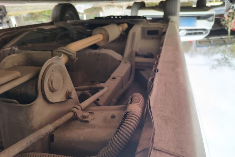 Used Wuling Rongguang V 2015 1.2L Standard Version Chassis Rear Left