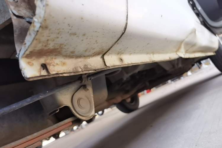 Used Wuling Rongguang V 2015 1.5L Base Version Chassis Rear Right