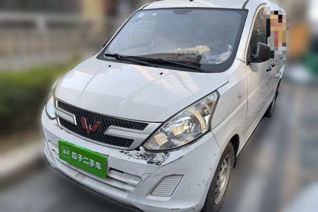 Used Wuling Rongguang V 2015 1.2L Practical Model