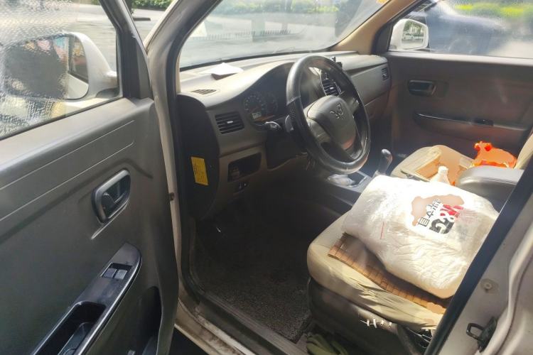 Used Wuling Rongguang V 2015 1.5L Standard Version Driver Seat