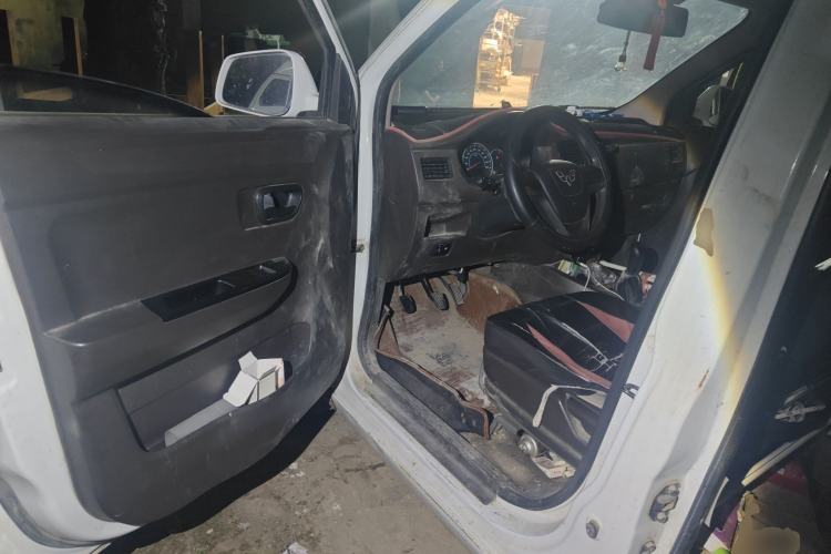 Used Wuling Rongguang V 2015 1.2L Standard Version Driver Seat